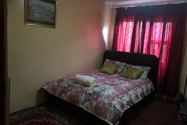 פנסיון Naomi's Place