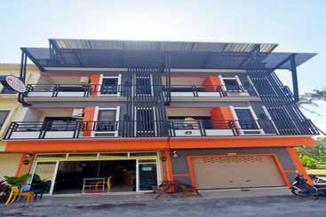 Chang Hostel