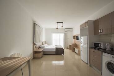 هتل آپارتمان Deniz Airport Suites