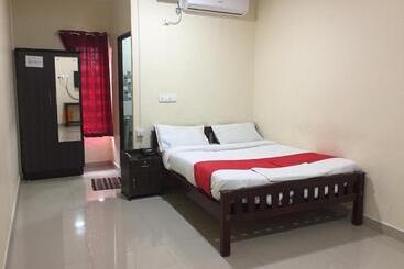 ホテル Brindavan Residency