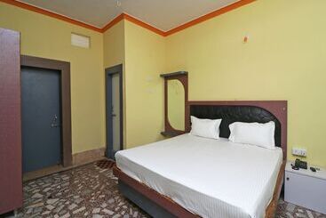 בית מלון כפרי Kavin's Inn By Oyo Rooms