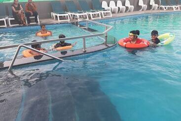 Отель Natraj & Resort