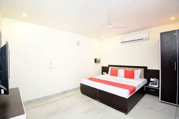 בית מלון כפרי Nirvana Cottages By Oyo Rooms