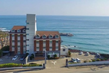 Prada Hotel & Pension