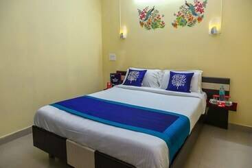 ホテル Ramas Residency By Oyo Rooms