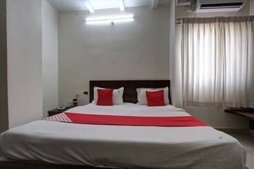 فندق Spot On 29404 Kruthika Comforts