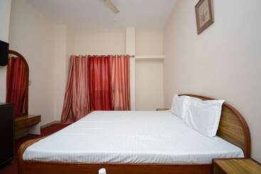 בית מלון כפרי Tanveer By Oyo Rooms