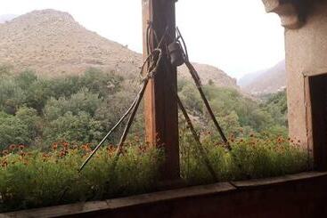 پانسیون Gite D'etape Omar Himmi