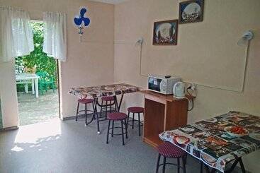 پانسیون Guest House Yuzhniy