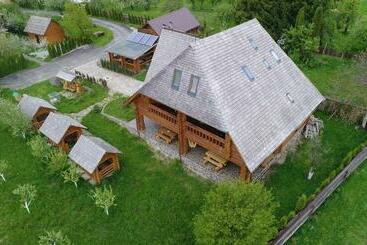 펜션 Vadul Lupilor