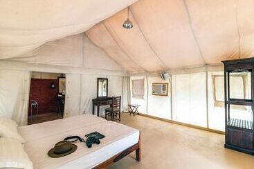 אתר נופש Varawal Jawai Leopard Safari Camp