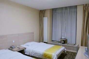 Wutai Mountain Waldorf Youth Hostel