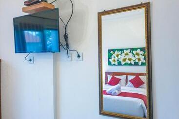 민박 Juan Beach Bungalow