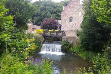 민박 Le Moulin De Cohem