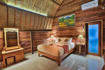 민박 Mamaras Guest House