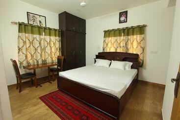 פנסיון Anamala Suburbia Homestay