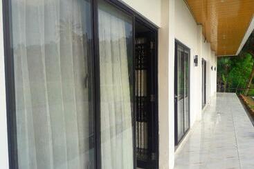 فندق صغير Anjung Bang Oking Hotel & Resort By Oyo Rooms