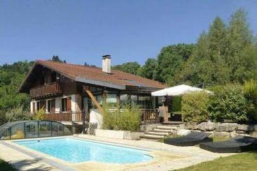 צימר Le Chalet Des Pesettes