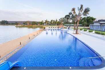 فندق Montoro Resort