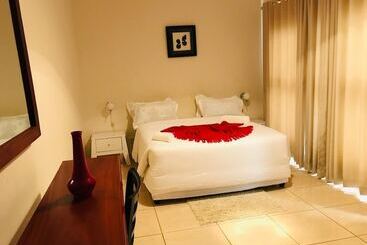 Отель Vila Teresa Lodge