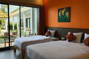 Umah Dangin Guesthouse   Hostel