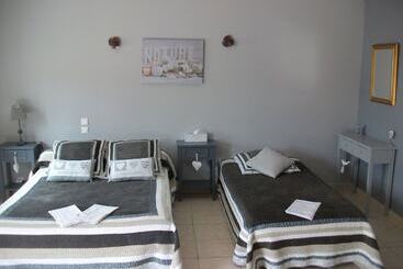 ベッドアンドブレックファースト Chambres D Hôtes Logis Des Deux Tours