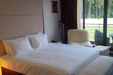 酒店 Anora Beach Resort