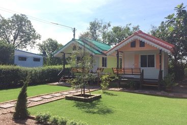 Hotel Ban Kunlaya Homestay