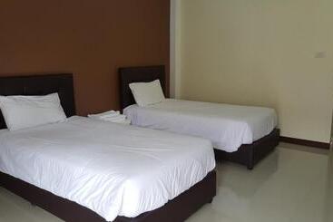 فندق Charoensuk Grand