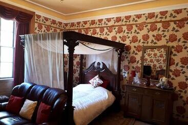 酒店 Hallgreen Castle