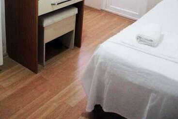 בית מלון כפרי Marti