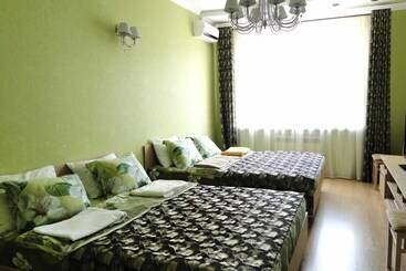 Отель Meridian Yug