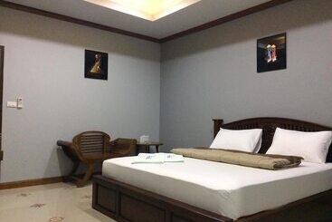 Hotel Tai Baan Resort