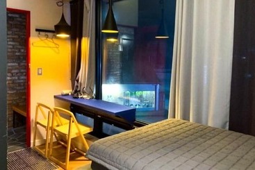 Illuso Guesthouse   Hostel