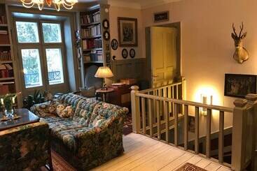 住宿加早餐 Berg Säteri