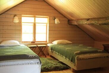 צימר Ulvsbomuren Vildmark & Lantliv