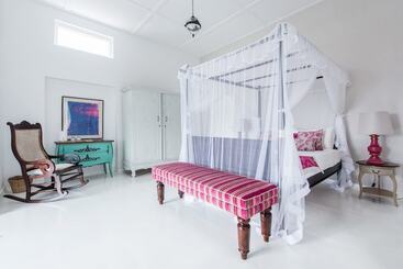 ホテル Ashburnham Estate