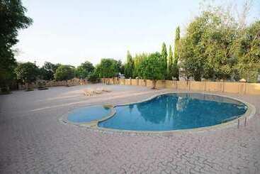 Отель Chouki Dhani Resort