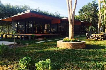 Отель Forest Hill Resort