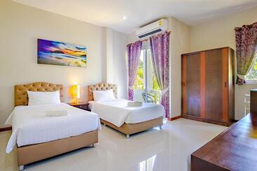 Отель Maikhao Beach Residence