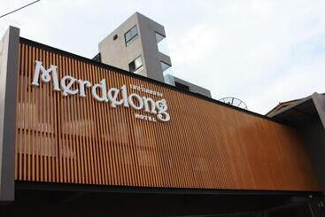 ホテル Merdelong