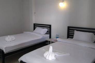 فندق Namtip Apartment