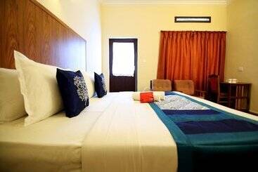 酒店 Sn International By Oyo Rooms