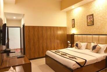 בית מלון כפרי Sona Pristine