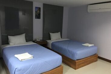 בית מלון כפרי Thanakorn Garden