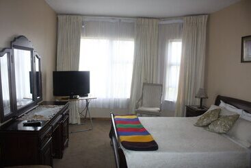 פנסיון Lolos Bed & Breakfast