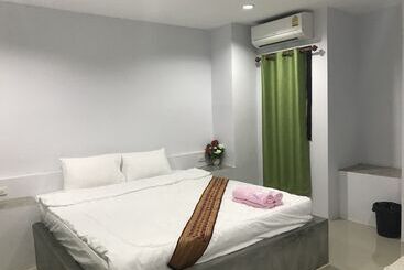 Hotel Kanyaphat Gardenview Resort