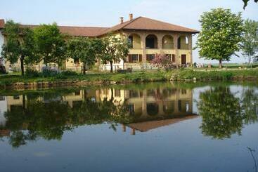 田舎風ホテル Agriturismo La Cinciallegra