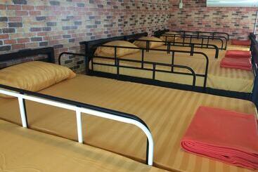 فندق Saeng Tai Amphawa Resort