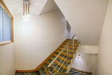 Отель The Onyx By Oyo Rooms